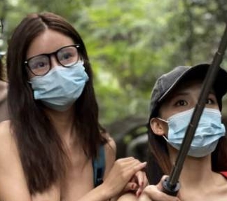 女神Tommax户外推特三人游商品