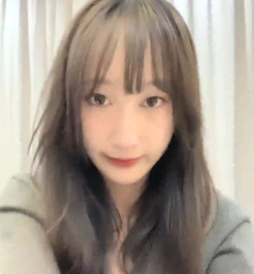 精选校花黑丝JK服装无屏障C出水1v687MB百度云