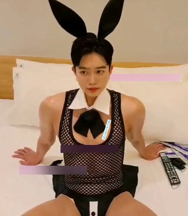 Onlyfans合集：男主exwhite01超级帅的稀缺口味重内容，47V52P，17g