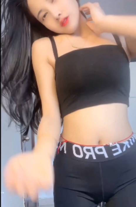 限时特惠6月最新快手小岚岚，高性能12V+985MB，百度盘免费下载！