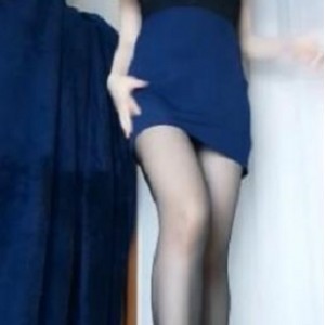 泰国黑丝短裙：隔壁小姐姐的最新佳作