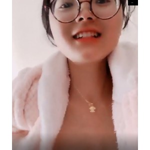 广东河源美女自拍泄密合集152P58V+737M