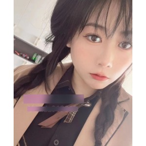 自行打包的互动团建活动：月下展示小小狗的主人