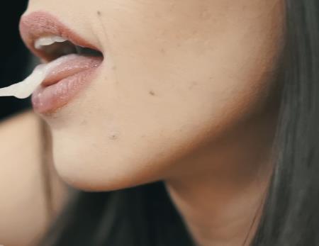 “包P男：口味独特，清理污垢，特写观看”