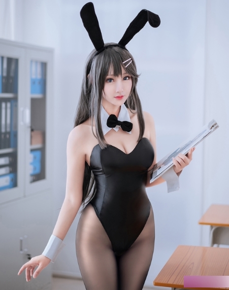 羽生三未:7套图集,兔女郎,精灵花嫁,漂亮