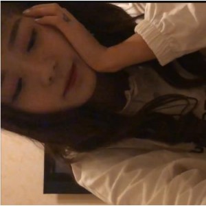 仙女姐姐：萌妹跳舞自拍，颜值在贤娆手机聊天精彩对话