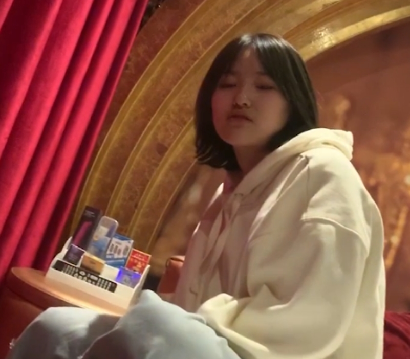 打造的，让人看了之后回味无穷。如果你也是唐哥的粉丝，不妨收藏他的视频，让他的温暖和快乐永远伴随着你。