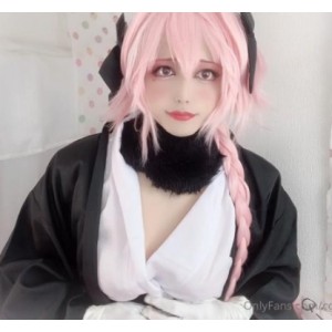 日本coserMomo的OnlyFans伪娘小合集22V10G