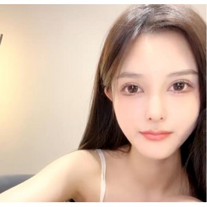 香奈奈：超美网红脸的老主播和绿播女神