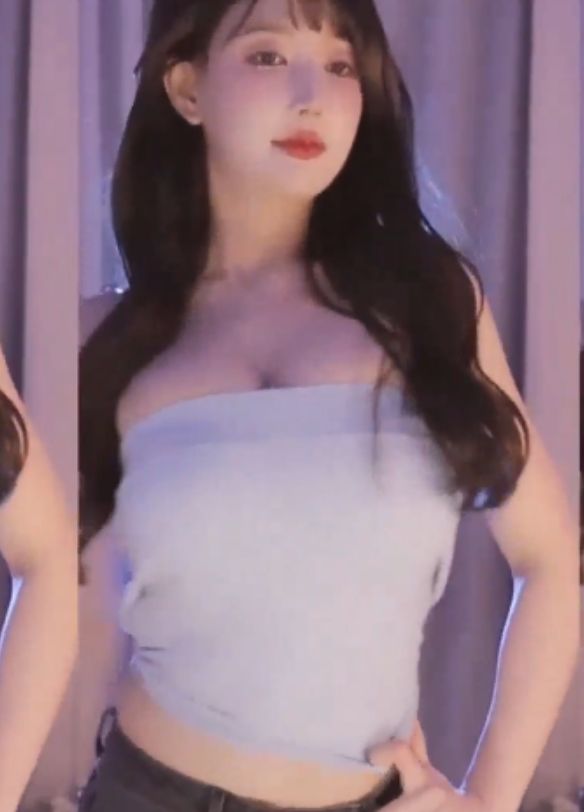 米娜大摆锤合集:两只大白兔诱惑顶级表演