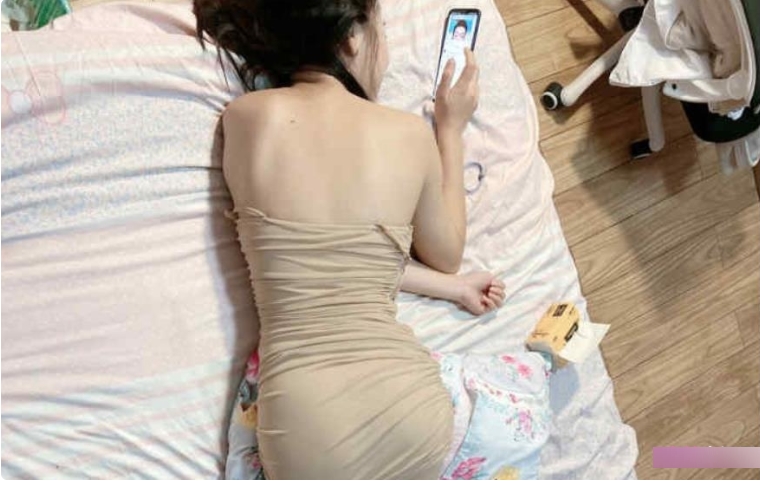 高颜值反差婊合集第二弹，精彩不容错过！