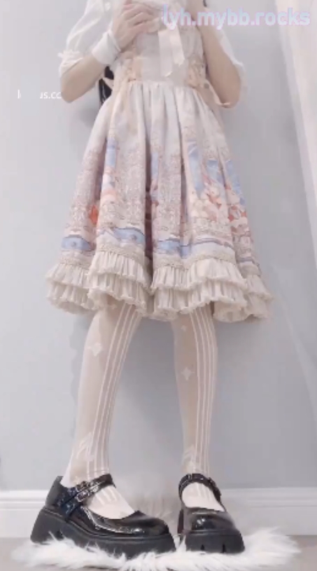 JK妹子视频大放送！90G压缩包，百度盘下载，放飞自我的清纯美少女