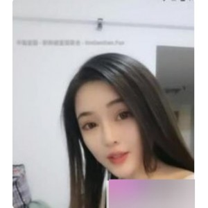 惊艳颜值，让人不禁为之倾倒。