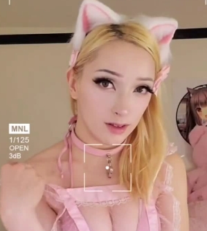 小芳:风热舞变装反差婊,原味卡560V放飞自我