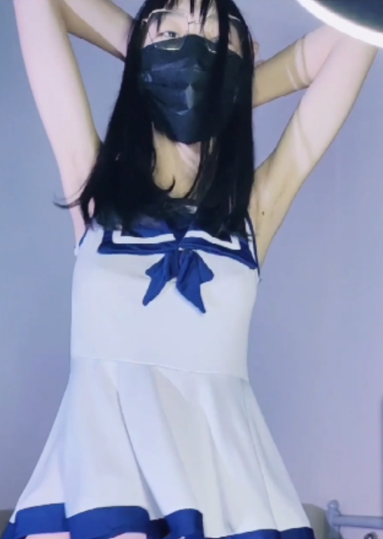 蒂米nen小魔女热舞定制，80+1G+视频盛大上贤妗