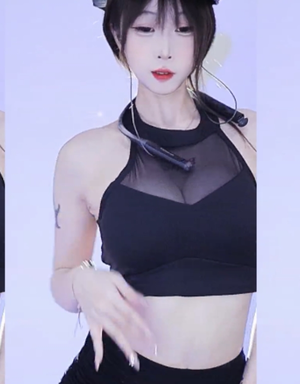 CC樱奈热舞176v29.6g:舞姿翩翩,魅力无限