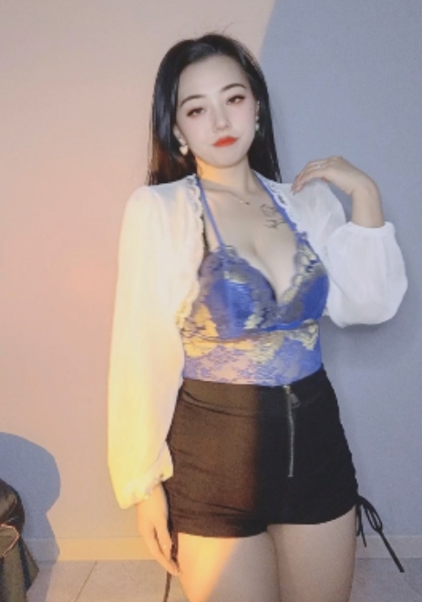 热舞福利大罩杯!刘貂蝉定制摇摆第二弹,58分钟4.46G视频展示