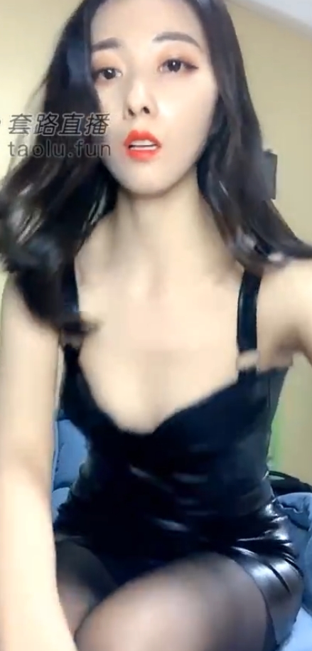 套路直播LisaQueen合集：精彩技巧视频一网打尽