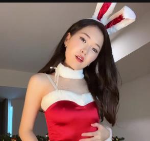 露脸高颜值百变女神merio私拍图集20V-3.4G327张,粉丝狂热追捧!