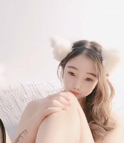 独特风格美女小耳朵,14分钟视频收藏39,百度热门话题