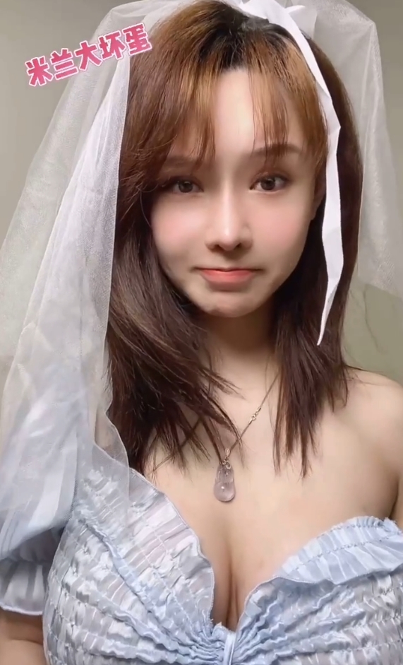 微博60W红人,米兰大坏蛋1.1g,收藏下载随时看