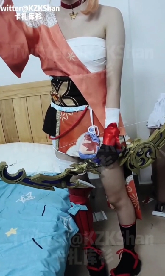 《COS足》：卡扎库杉10v19.1g之旅，老资源补百度，ED2K链接增加，精彩不容错过！