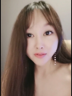 了她的百度云链接，方便用户进行和下载。如果你对性感舞蹈和美女的表演感兴趣，这个合集绝对不容错过！重磅核弹天然大罩杯舞蹈区美女E杯舞姬/♀舞6柒超性感抖馒头热舞合集91.36G/89V/百度云