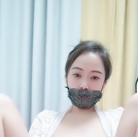 性感小阿姨小雪,丝袜熟女韵味,视频30分钟,56.7G