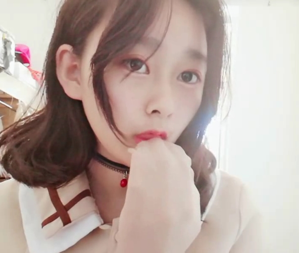 独家美少女模仿关晓彤，惊人相似度引发热议！视频合集7集，共计948m，包含精彩直播和福利资源！