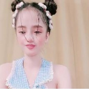 玩具狂欢优质丸子头少女最新合集1V1.7G，顶级道具热榜，前院后花园！