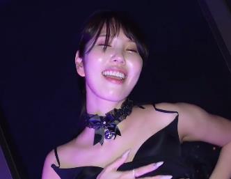 “方茴的16分钟独特风格：不带手套的亚洲魅力”