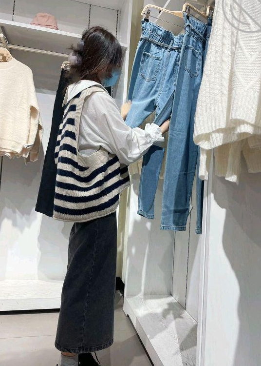 海角兄妹乱来晓彤表妹最新合集13V4.83G，收藏百度ED2K