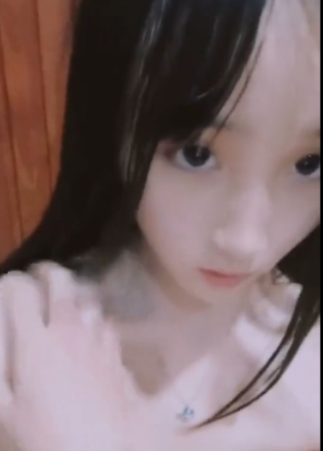 资源百度云甜美鱼儿酱最新合集10P18V270MB,清新可爱