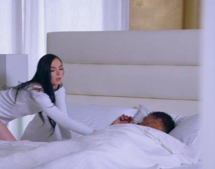 欧美快手黑人职业女Y最新合集1V861M，双管齐下解压教程