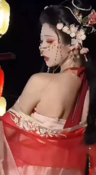 高清猫耳女学生团建合集13V5.44G，乱来放飞自我，解压提示注意事项