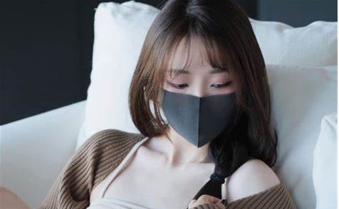 模特美女玩偶姐姐最新合集1V视频，甜美迷人