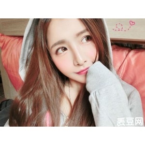 平台+小黑+家居日常自拍全果合集+数量未定+6.8G+颜值身材俱佳，资源稀缺