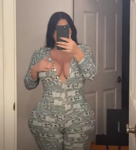 某推CrystalLust逆天身材合集93部37.5G，身材夸张如卡戴珊