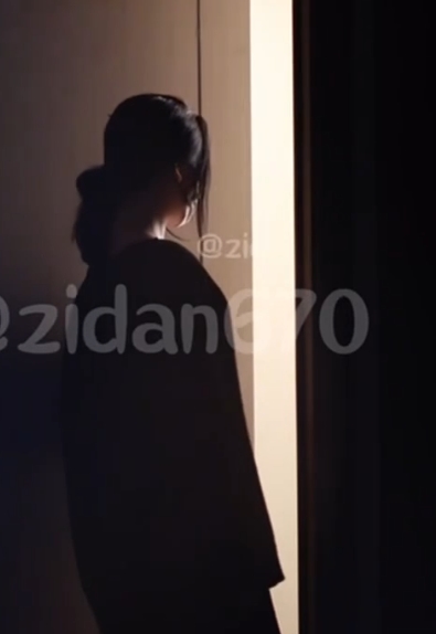 雲端服務員服装實錄精選88部50G秘密檔案