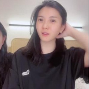 午夜房小艺同学10P疯狂资源1.63G嗨爆版