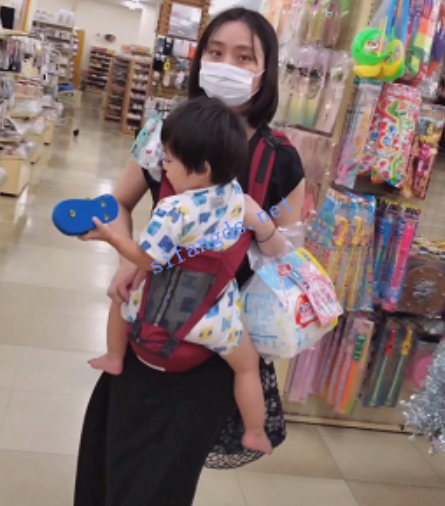 日产精选超市妹010黑丝闪拍16部740MB绝密资料