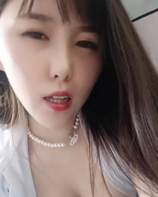 百度云一只小羊主播早期视频合集66v9.8g大罩杯童颜完整无水印