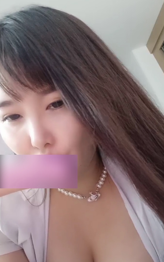 百度云一只小羊主播早期视频合集66v9.8g大罩杯童颜完整无水印
