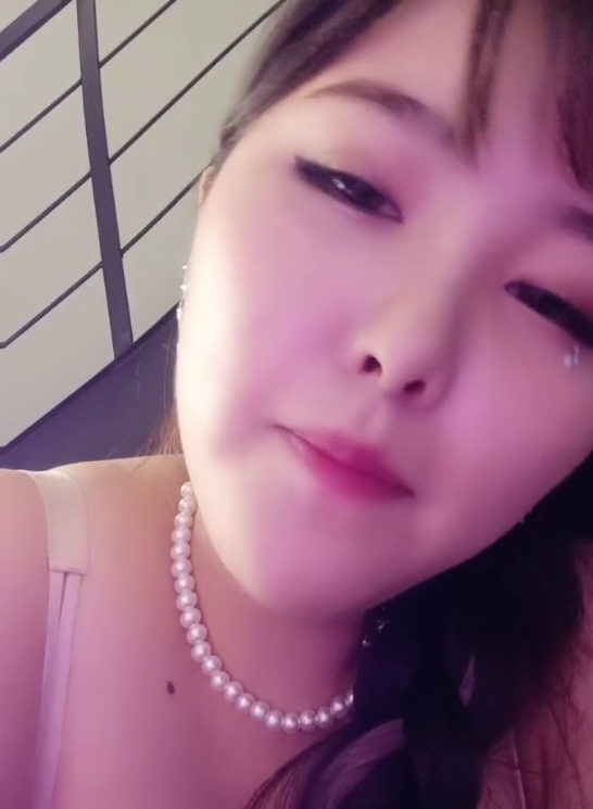 百度云一只小羊主播早期视频合集66v9.8g大罩杯童颜完整无水印