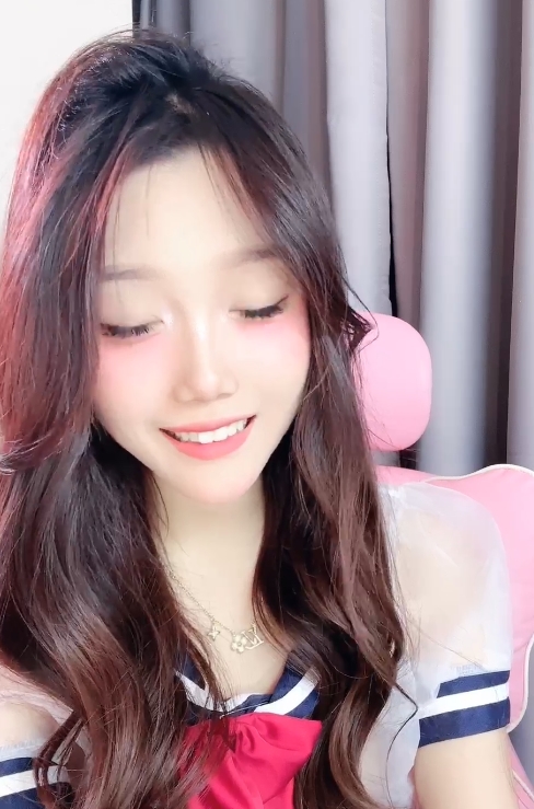 董小姐热舞视频15部合集22G某站展示太顶了