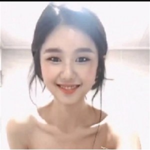 推特DOMSSG指教视频122V1.3G神秘手法