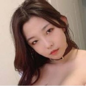 INS辉夜姬反差合集81V5.9G蜜桃成熟