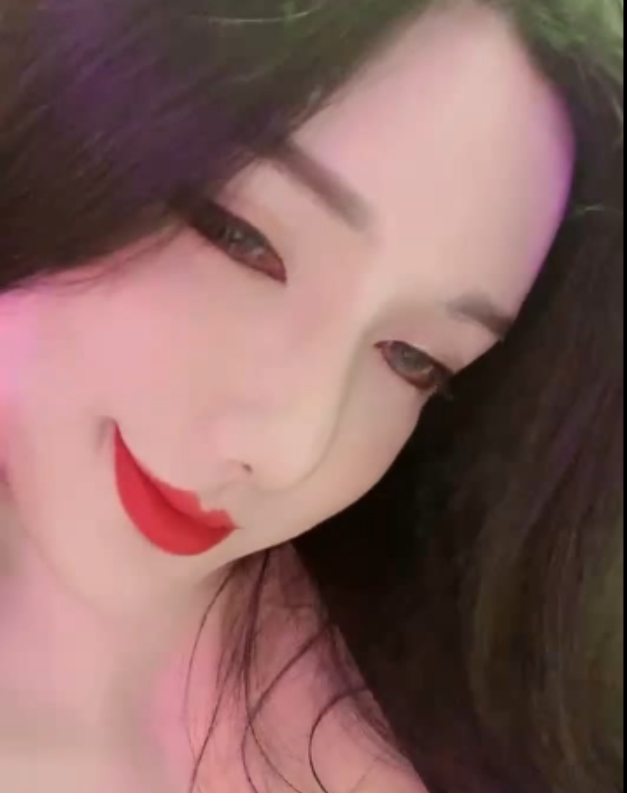 顾灵曦纯欲天花板短视频合集13.5G微博88部神态撩人