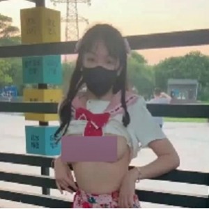 广深贝贝野外互动绝密展示17部429M青春无敌