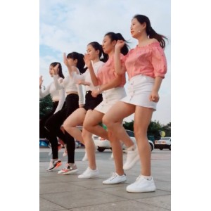 快手小君广场舞抖球舞合集642V5.14G奶大比巧抖馒头舞